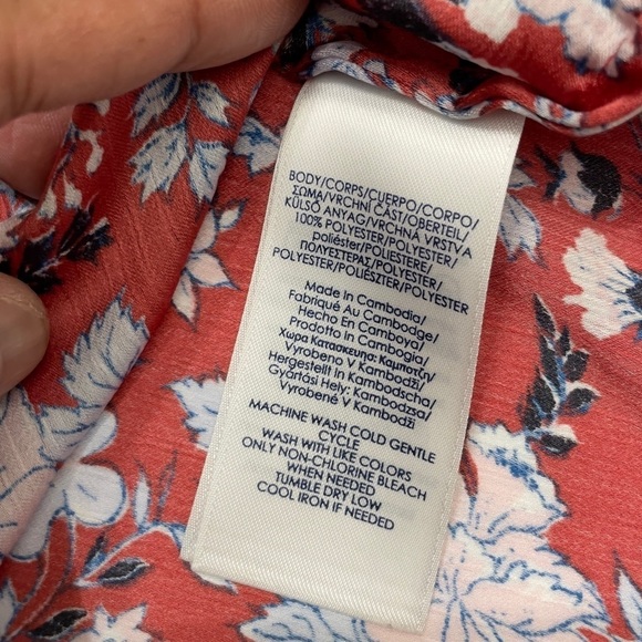 CHAPS RALPH LAUREN
WOMANS TUNIC BLOUSE SIZE P L/G RED MULTICOLOR
3/4 SLEEVE - Picture 12 of 14